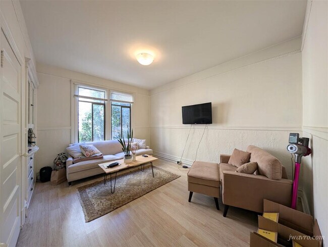 Building Photo - 188 Guerrero St