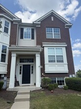 Building Photo - 15385 Silver Bell Rd