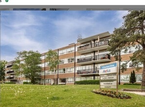 Building Photo - 150 The Donway