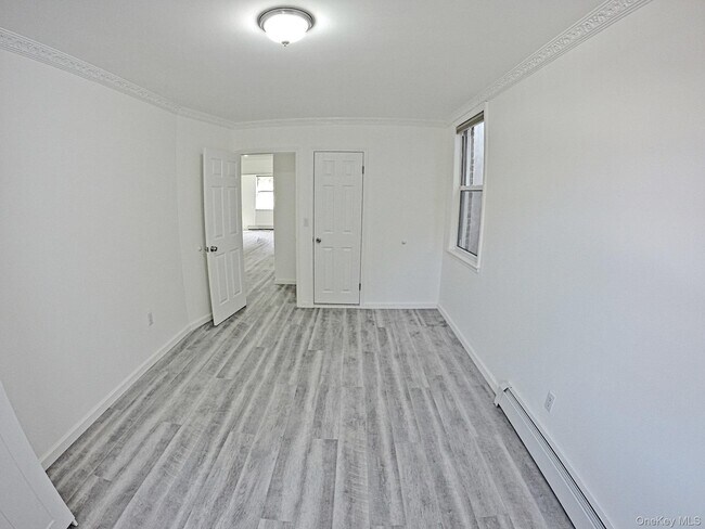 Foto del edificio - 40-24 Aske St