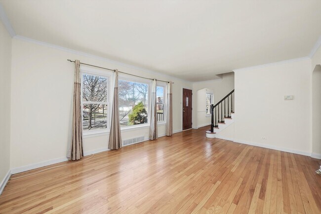 Foto del edificio - 10101 S Artesian Ave