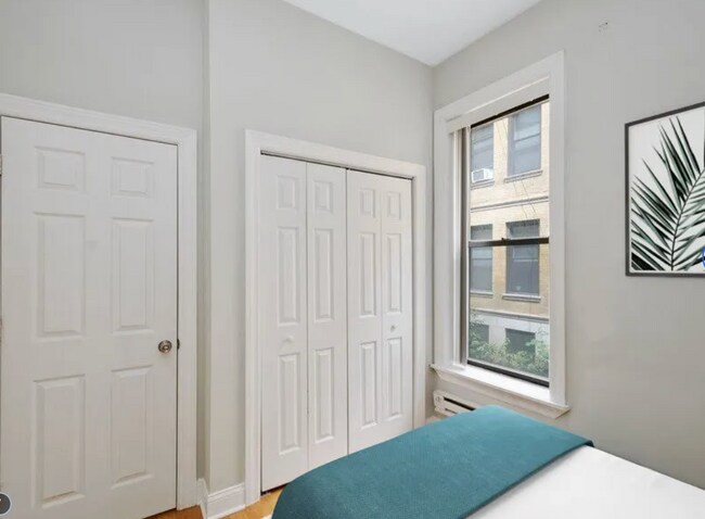 Foto del edificio - 1216 N Dearborn St