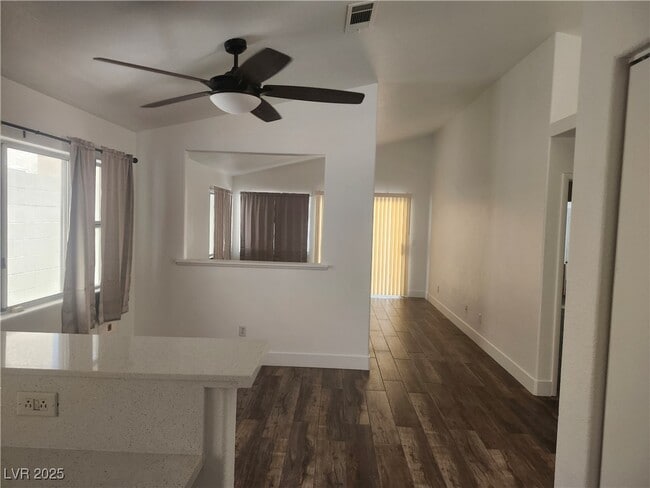 Building Photo - 9172 Sparklewood Ct