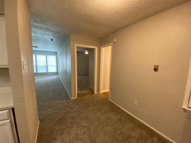 Foto del edificio - 9696 Walnut St