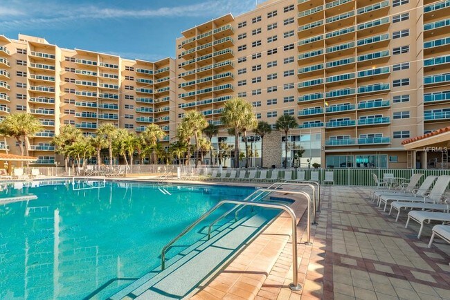 Foto del edificio - 880 Mandalay Ave