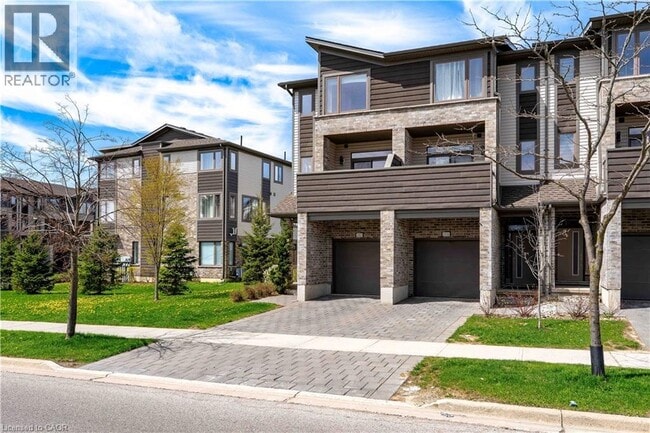 Building Photo - 2060 Meadowgate Blvd