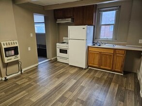 Building Photo - 308 Campbell St