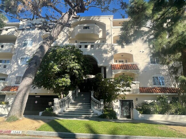 Front Entrance - 1948 Malcolm Ave