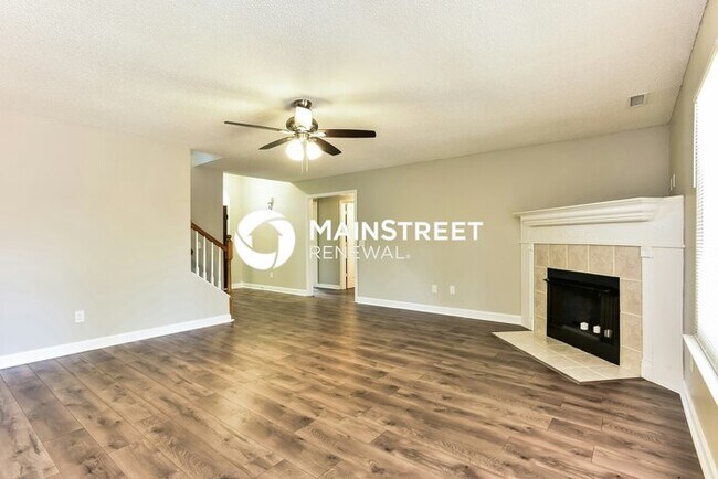 Building Photo - 4 Bedroom Pet-Friendly Home in MURFREESBOR...
