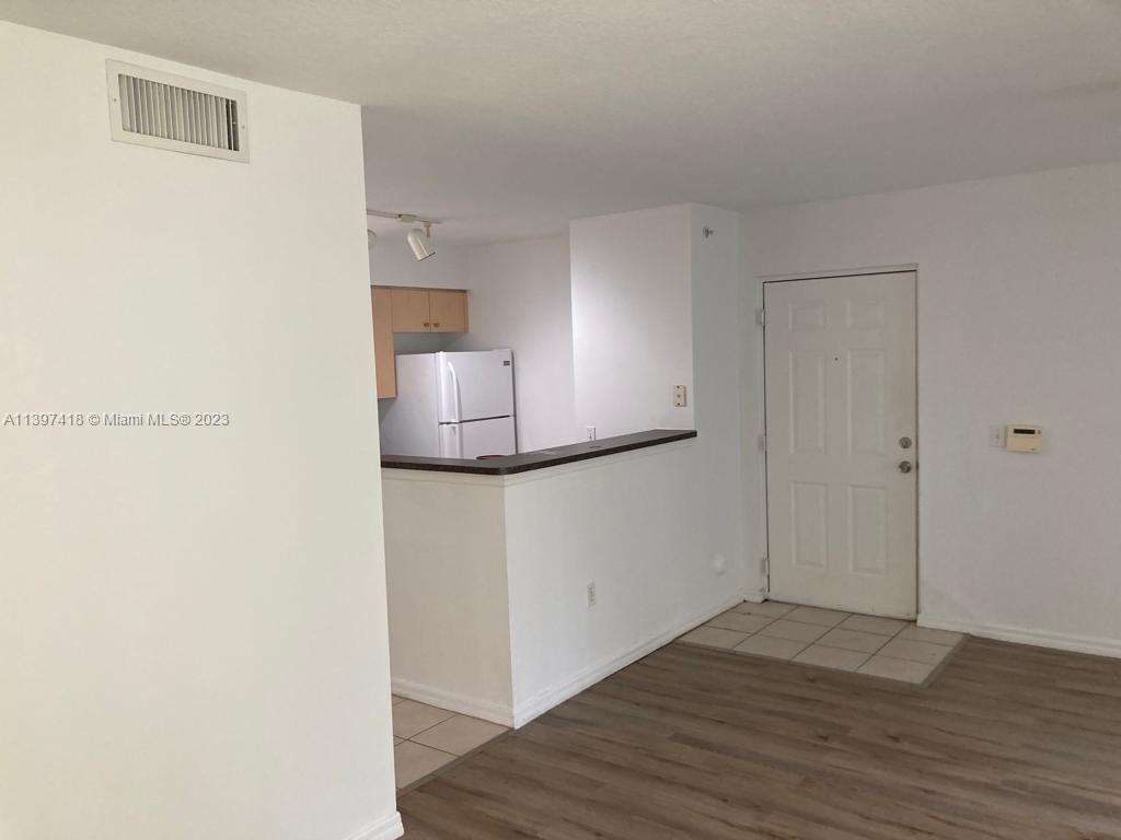 4271 San Marino Blvd Unit 107, West Palm Beach, FL 33409 Condo for