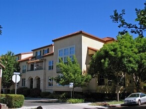 Building Photo - 108 Bryant St