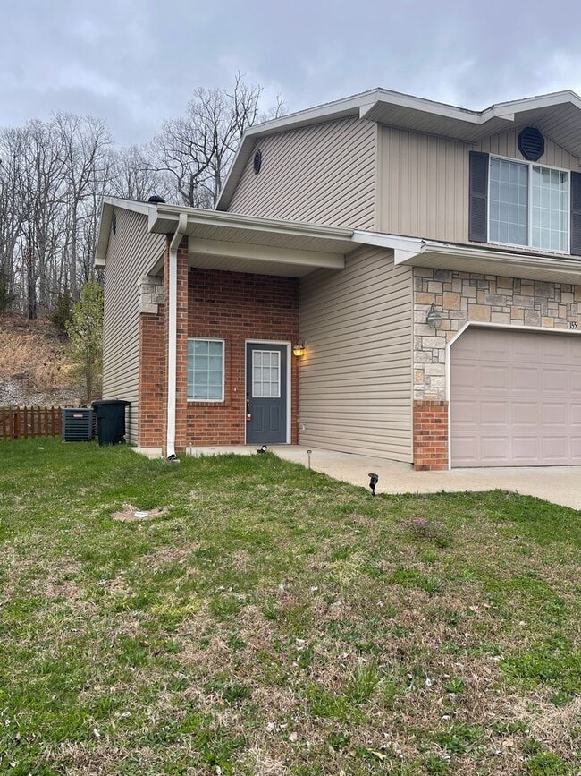 Building Photo - Available June 25th