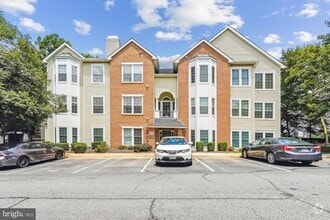 Building Photo - 4138 Fountainside Ln