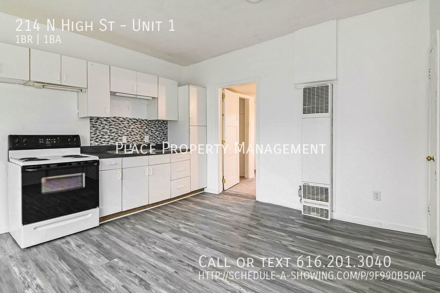 214 N High St Unit 1, Laingsburg, MI 48848 Room for Rent in