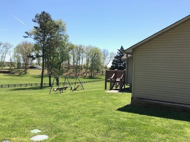 Foto del edificio - 3BR/ 2BA + Garage Condo in Beautiful Country Setting