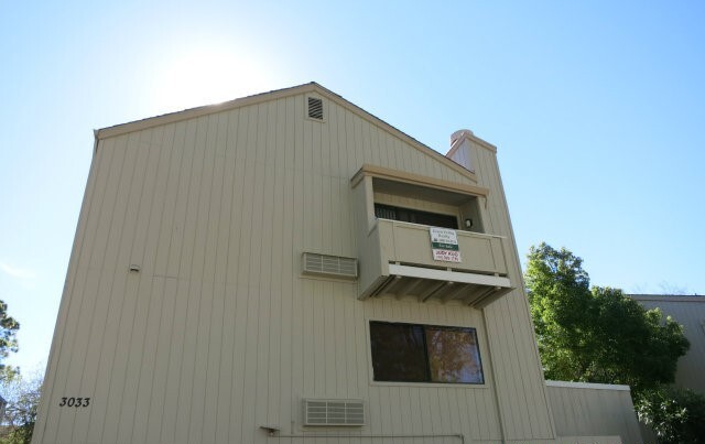 Foto del edificio - 3033 Kaiser Dr