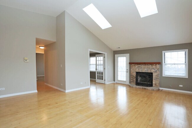 Foto del edificio - 573 W Parkside Dr