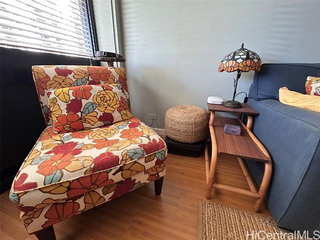 Foto del edificio - 425 Ena Rd