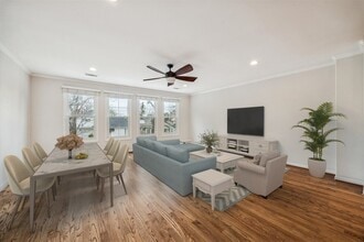 Building Photo - 1135 Louise St