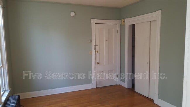 Photo - 122 Buell St Apartment