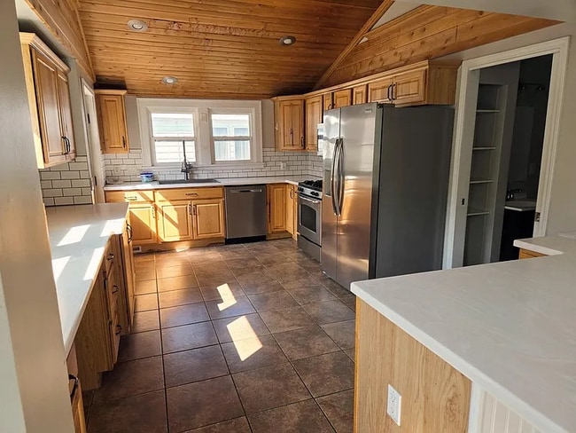 Foto del edificio - 634 Tawas St