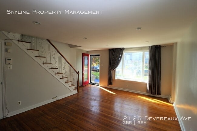 Building Photo - 2125 Devereaux Ave