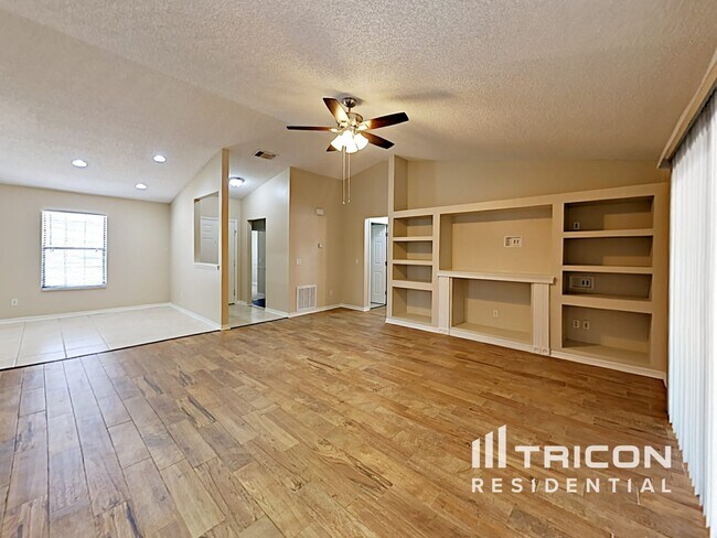 Foto del edificio - 2538 Derby Drive Deltona FL