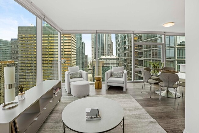 Photo - 288 E Illinois St Apartment