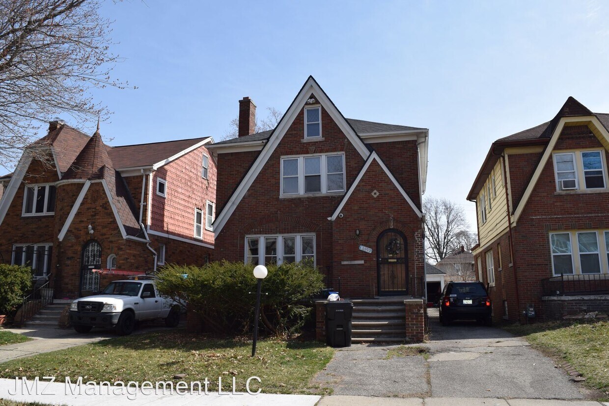 16190 Roselawn St, Detroit, MI 48221 House Rental in Detroit, MI
