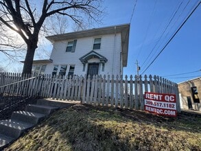 Building Photo - 119 E 13th St