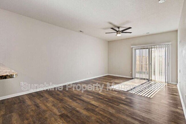 Building Photo - 200 Seasons Cir