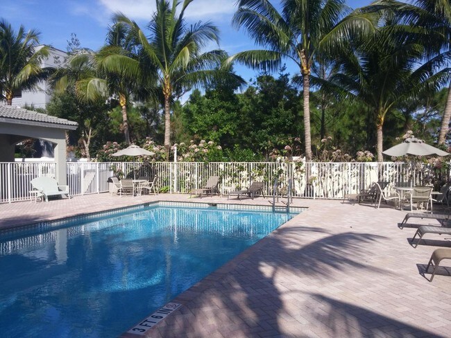 Foto del edificio - 1085 NW 18th Avenue