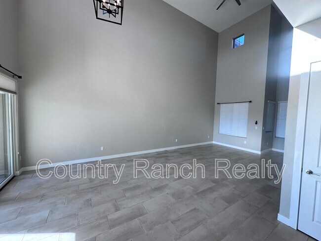 Building Photo - 1350 River Boat Dr