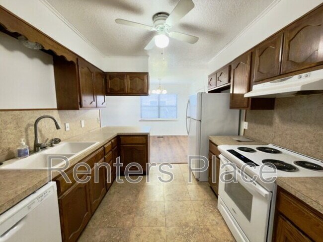 Foto del edificio - 1907 E 66th Pl