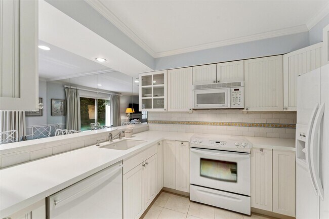 Building Photo - 7 Brittany Ln