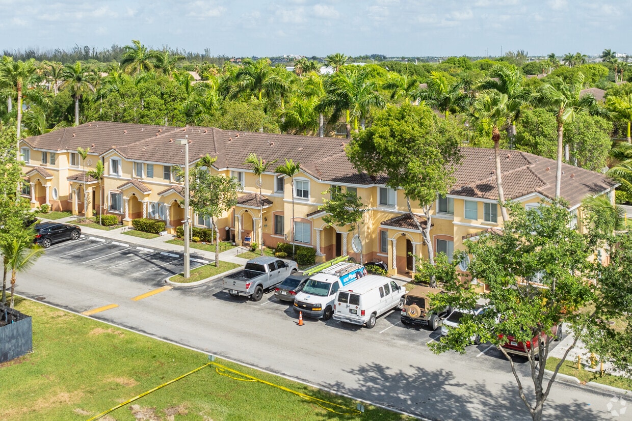 1666 SE 27th Ct - Keys Cove