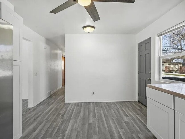 Building Photo - 5604 Bjelde Ln