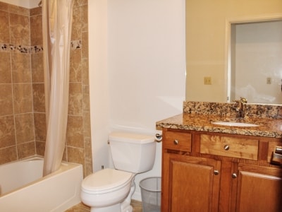 Building Photo - 131 N Bread St