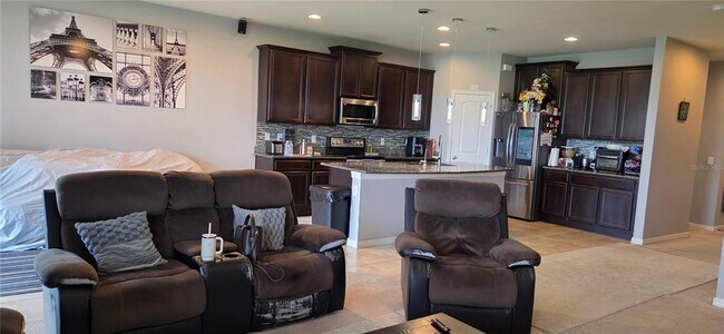 Foto del edificio - 9215 Mountain Magnolia Dr