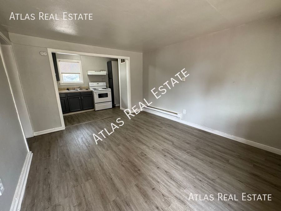 Primary Photo - 2619 E Willamette Ave