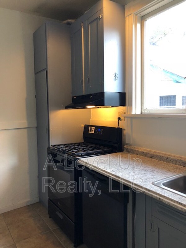 Foto del edificio - 721 E 6th St