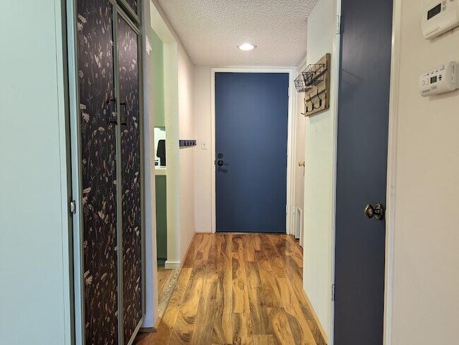 Foto del edificio - 48255 Monroe St