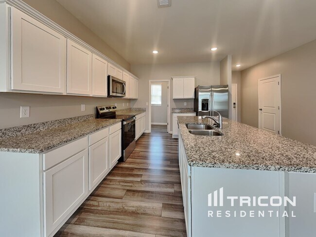 Building Photo - 158 Ingle Dr
