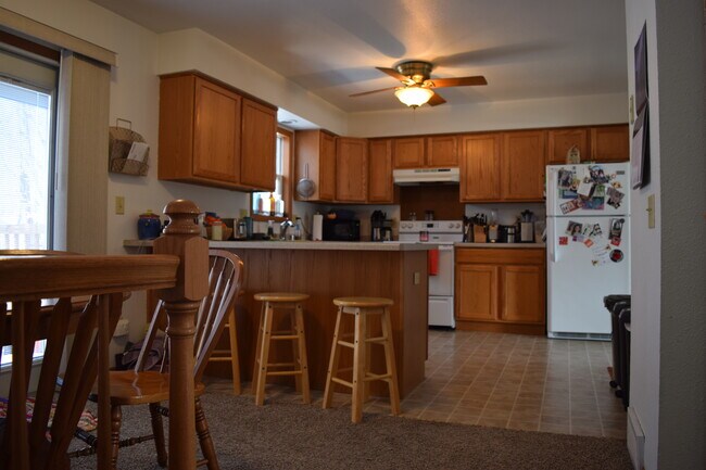 Foto del edificio - 5506 Williamsburg Way