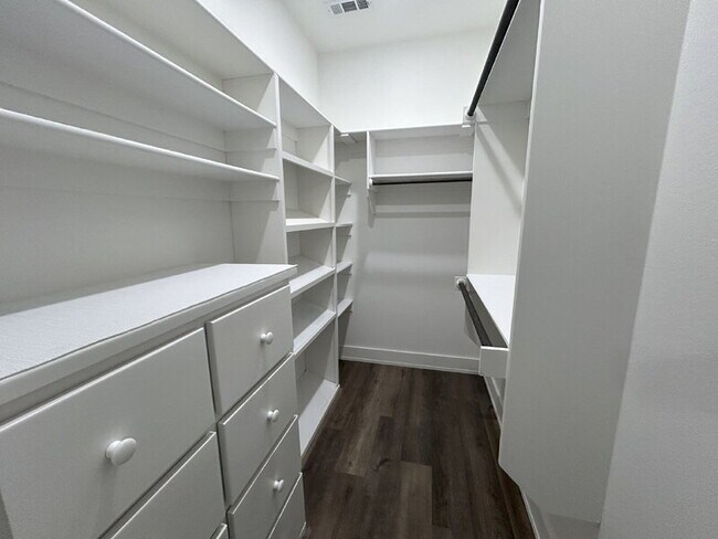 Foto del edificio - 2602 N Ward Dr
