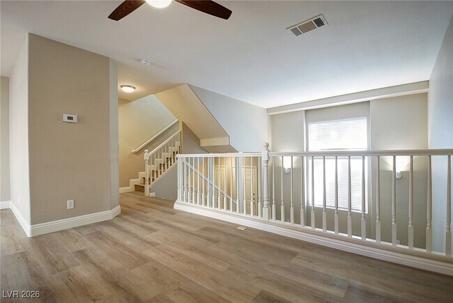 Foto del edificio - 8405 Tiger Woods Ave