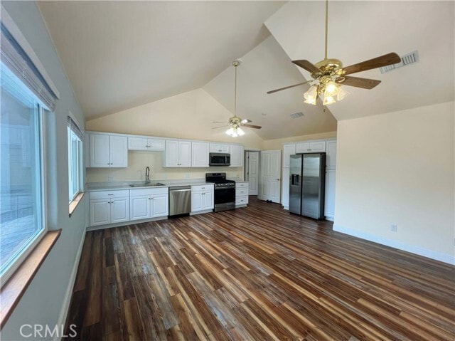 Foto del edificio - 170 Cypress Dr