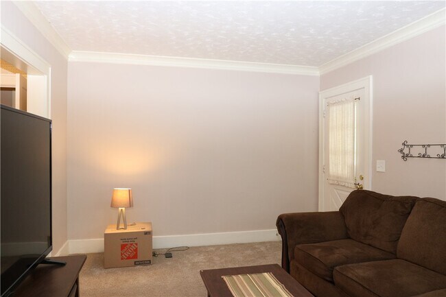 Foto del edificio - 195 Brookridge Dr