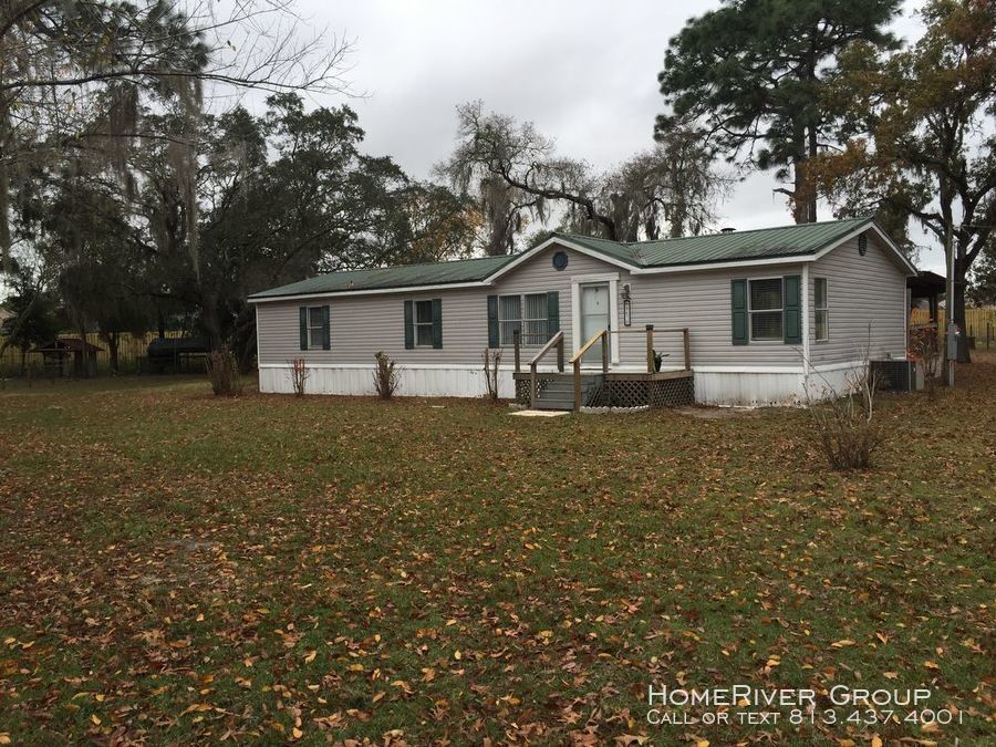 Primary Photo - 4/2 Mobile home on 1 acre