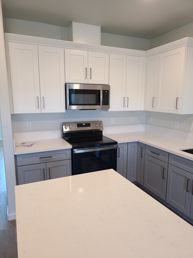 Foto del edificio - 8167 Weeping Willow Ln